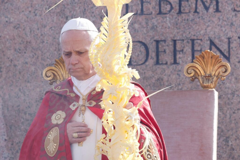 , Texte intégral : Première homélie du dimanche des Rameaux du pape Léon XIV
& requête en début de journée.
