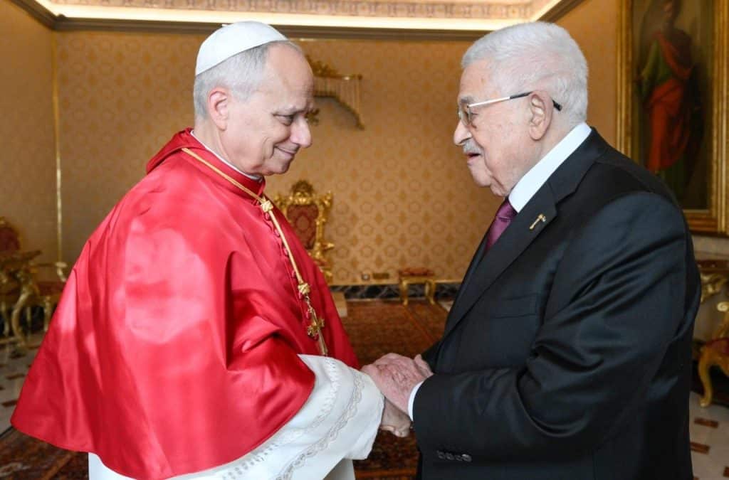 , Le pape rencontre le président palestinien et déclare qu’une action sur Gaza est « urgente »
& adresser ses prières à la Sainte Vierge Marie.