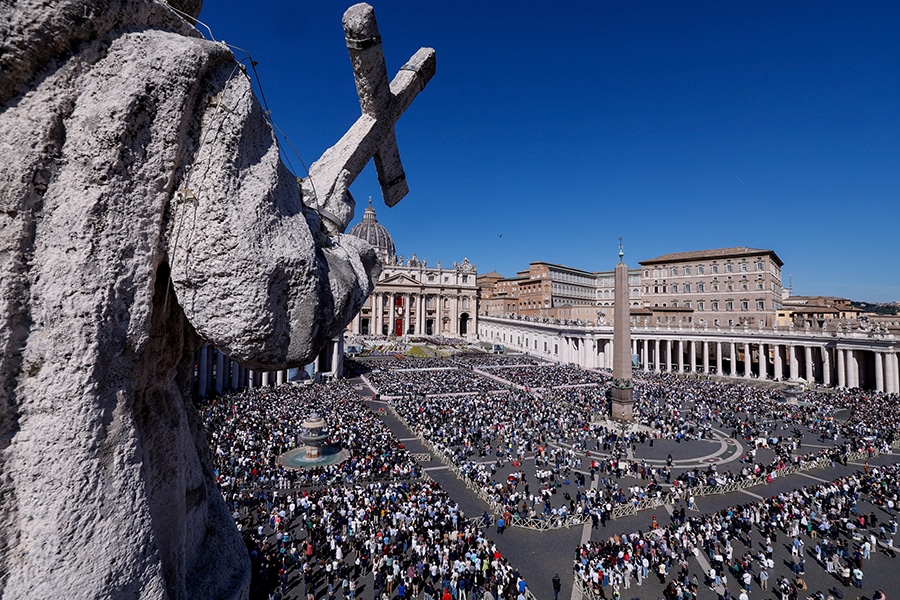 , Lors de la messe de Pâques, le pape Léon proclame que la résurrection vainc « le pouvoir de la mort »
avec une prière du matin.