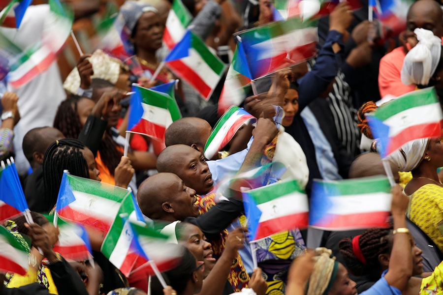 , Le voyage du pape Léon en Afrique sera son plus long voyage à ce jour
& requête pour commencer la journée.