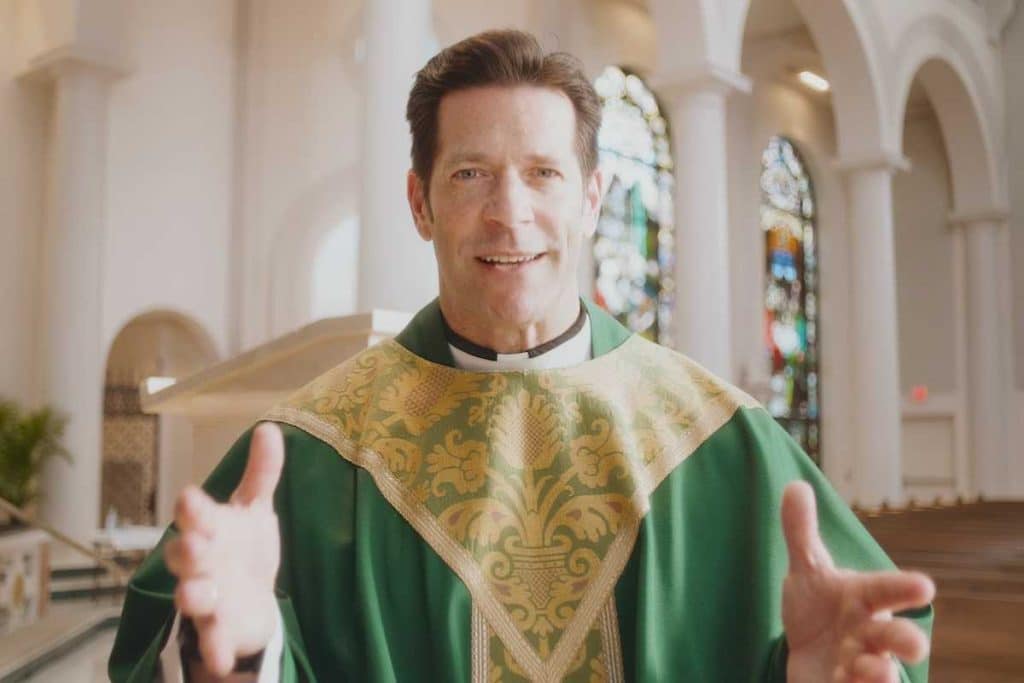 , 5 excellentes ressources pour vous aider à comprendre la messe
et supplication du matin.