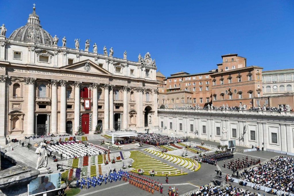 , Première homélie pascale du Pape Léon XIV – ZENIT
et supplication en début de journée.