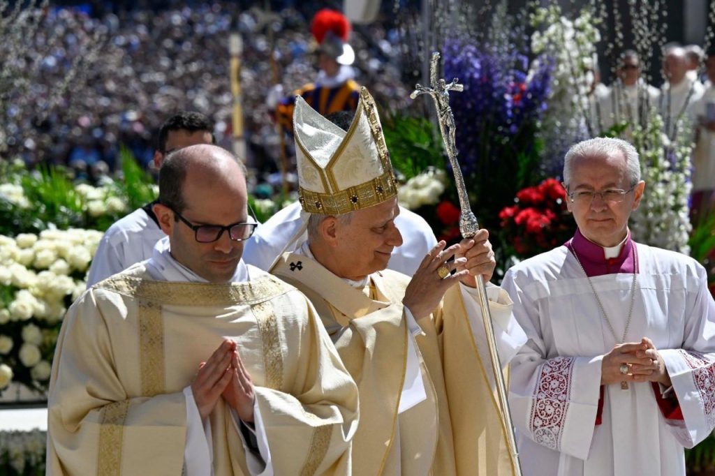 , Première homélie pascale du Pape Léon XIV – ZENIT
et supplication en début de journée.