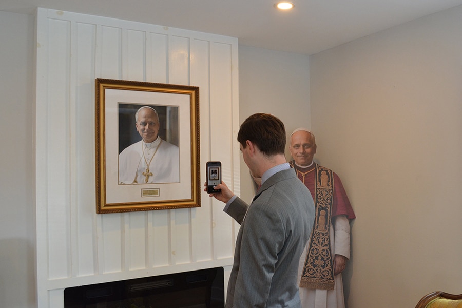 , Le tout premier pèlerinage célèbre le pape Léon avec une messe et des visites de monuments de l’enfance papale
avec une supplication du matin.