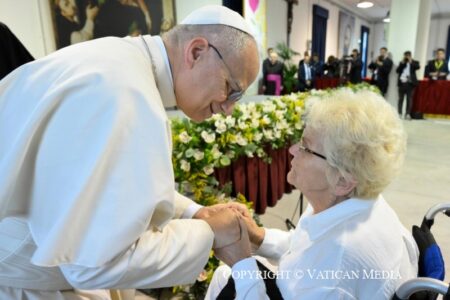 , Léon XIV effectue une visite anniversaire à Pompéi et Naples sur les traces du saint héros local
et supplication au petit jour.
