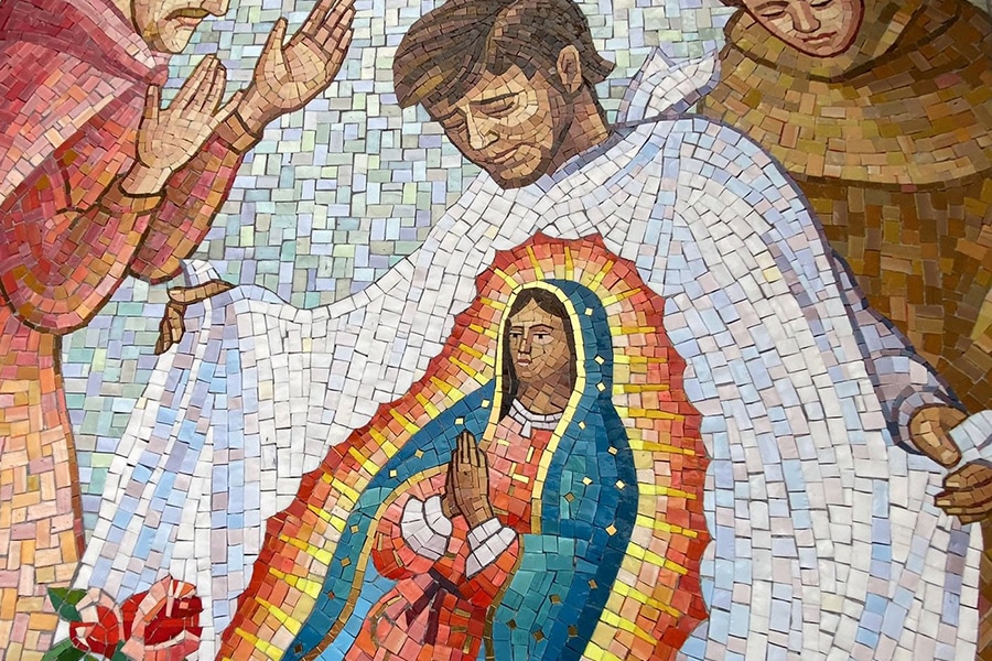 Six fois Marie est apparue pour encourager, avertir ou inspirer les fidèles
& prière au petit jour.