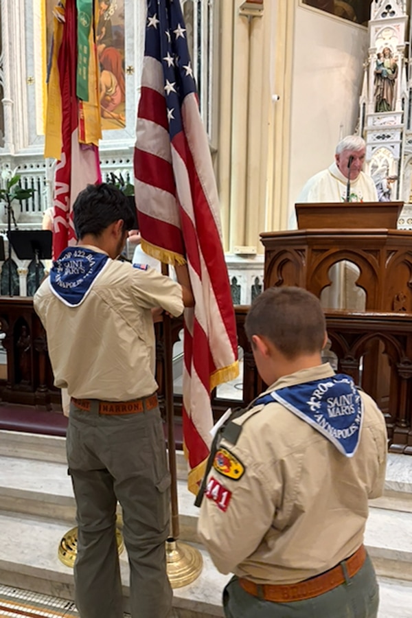 , Lors de la messe du Jour de l’Indépendance, Mgr Lori appelle à un témoignage continu de la dignité humaine
et prière au petit jour.